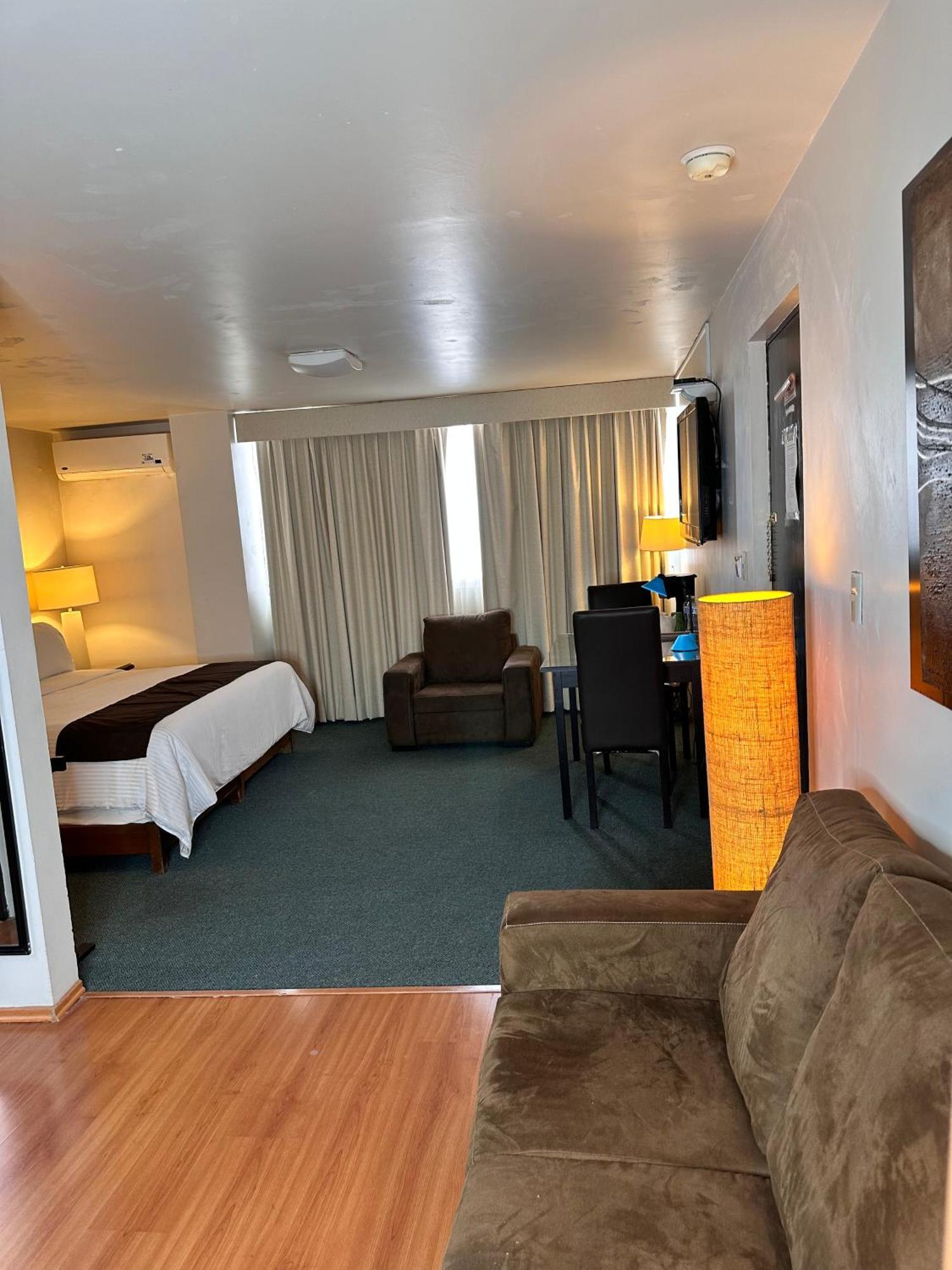 Hotel Del Fresno Fresnillo de González Echeverría Eksteriør billede